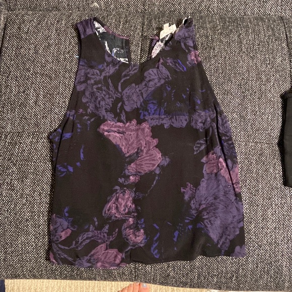 Aritzia dressy tank top - Picture 1 of 2